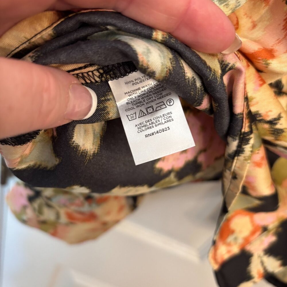 Loft Floral Black and Pink LS Blouse Women’s Size XL Style #140923 Floral NWT - Picture 7 of 9